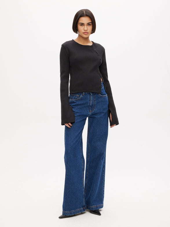 Rib Top with Button Closure