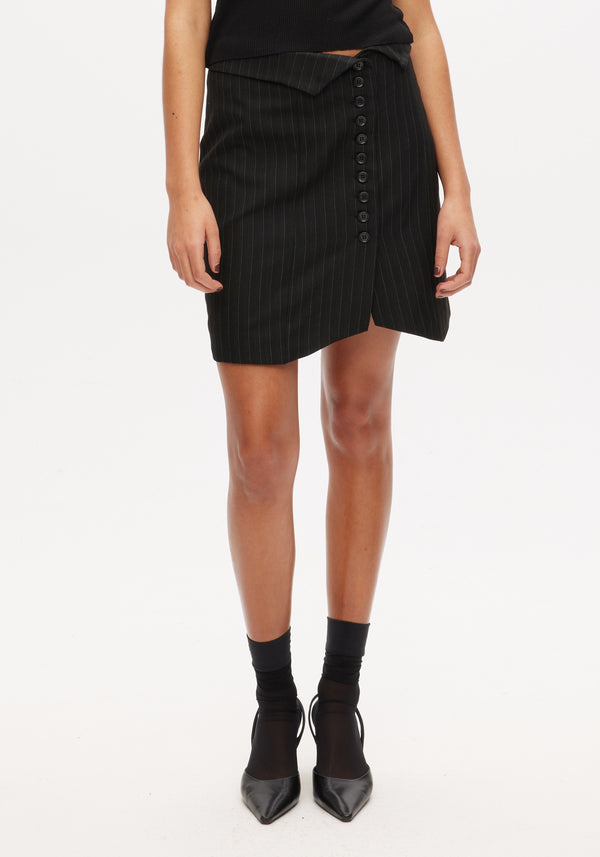 Short suiting skirt | black pinstripe